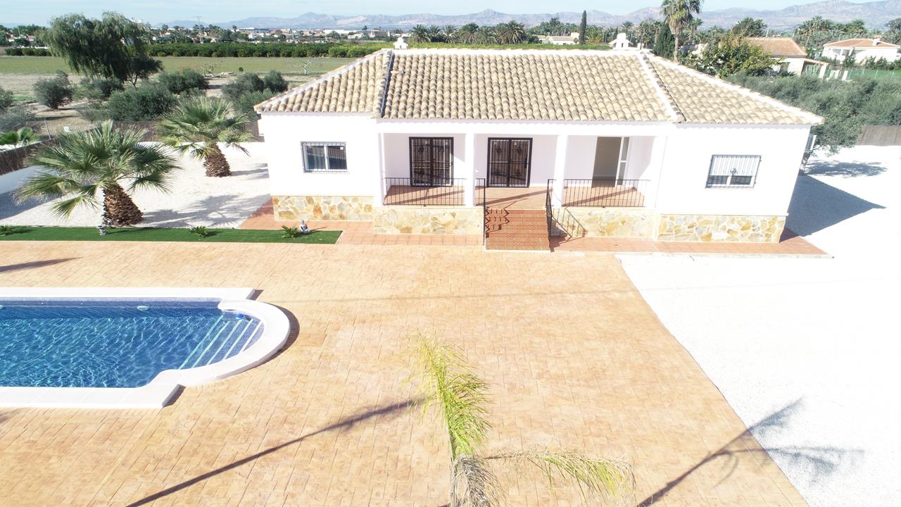 Villa for sale in Alicante 2