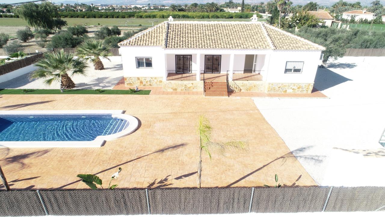 Villa for sale in Alicante 8