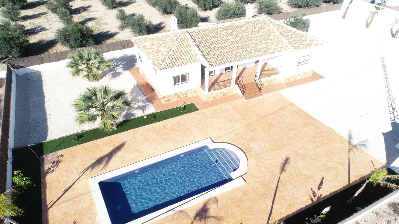 Villa for sale in Alicante 23