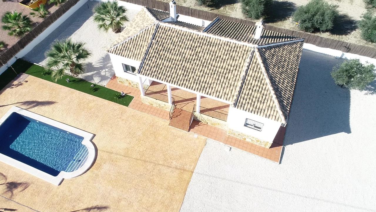 Villa for sale in Alicante 25