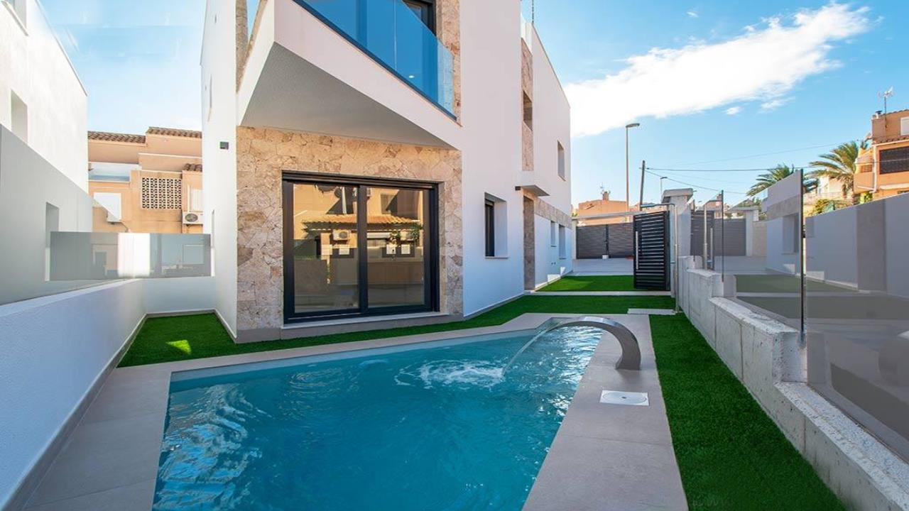 Villa for sale in Torrevieja and surroundings 12