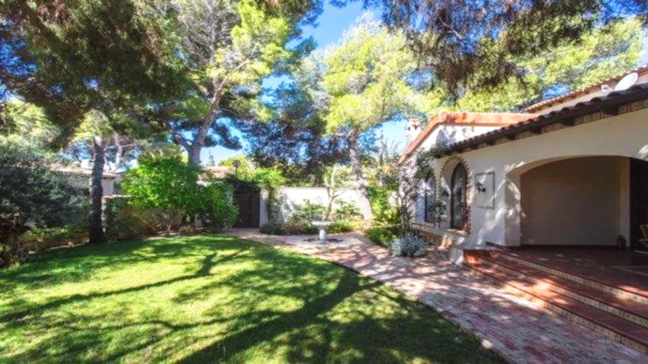 Villa à vendre à Alicante 2