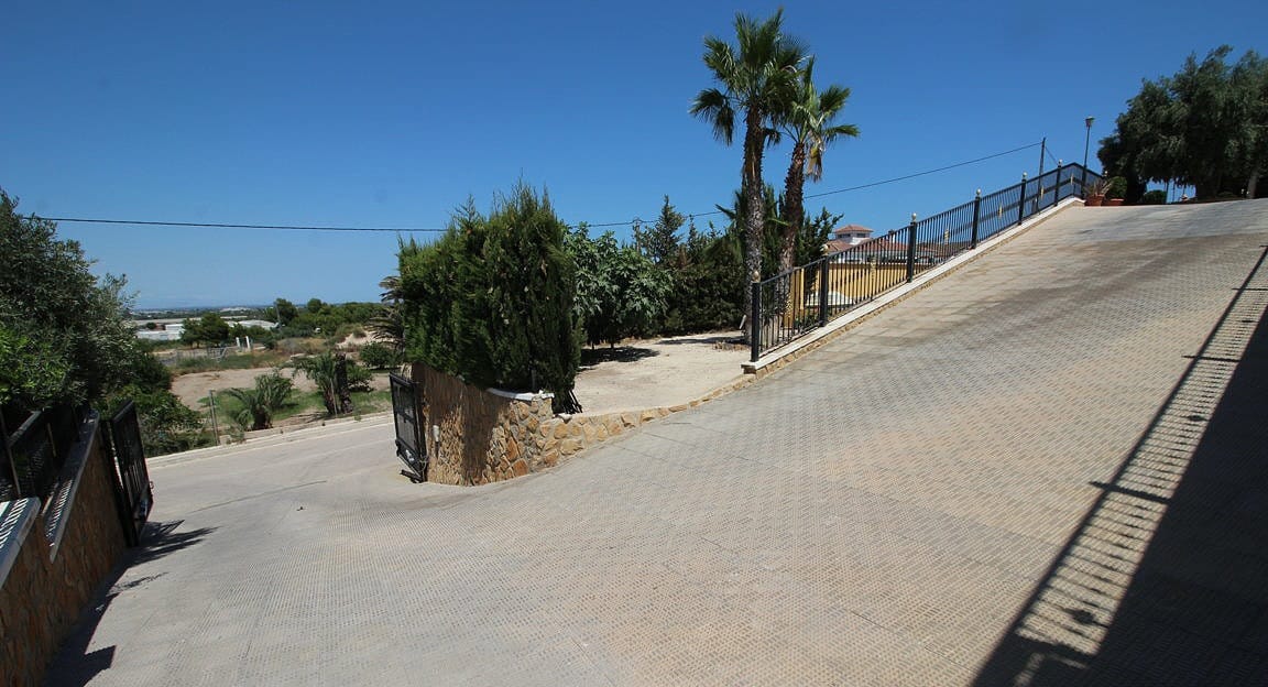 Villa te koop in Lorca 3