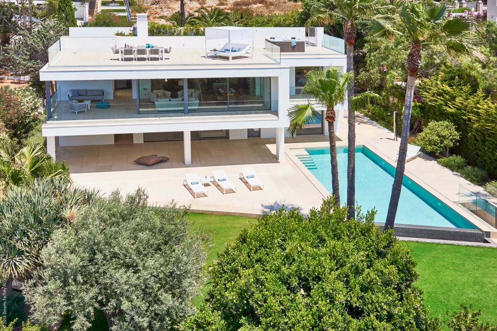 Villa for sale in Mallorca Southwest 1