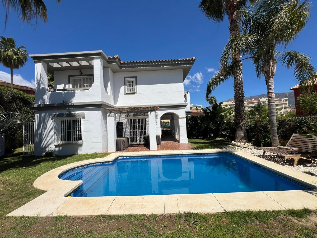 Villa till salu i Málaga 2