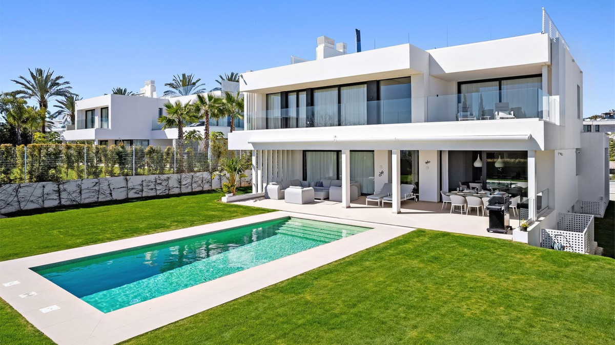 Villa te koop in Málaga 1