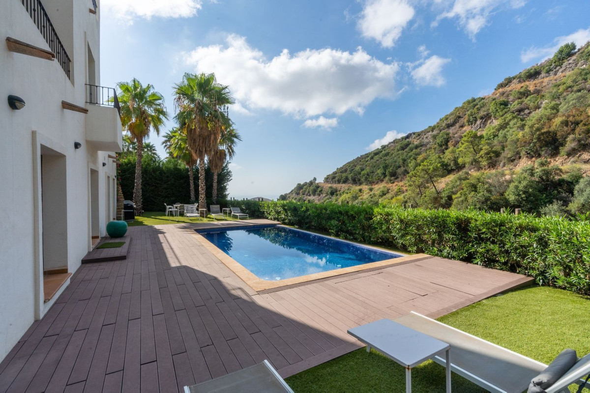 Villa for sale in Benahavís 10