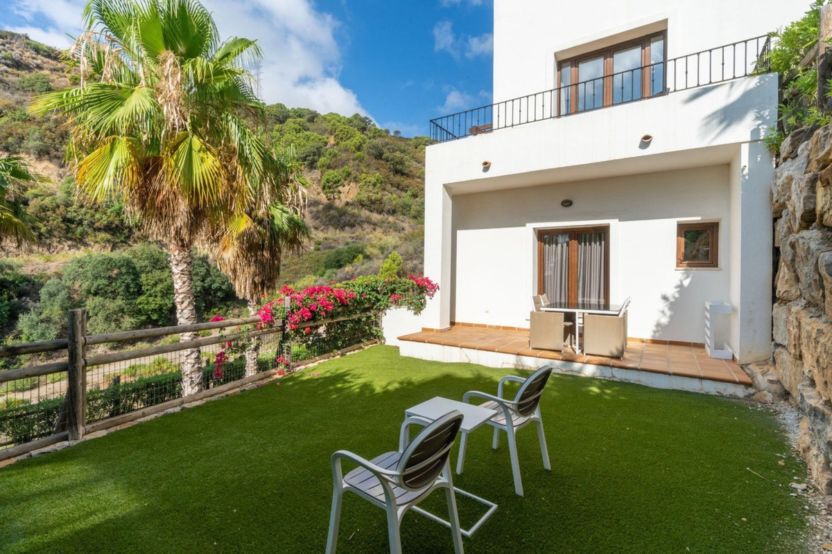 Villa for sale in Benahavís 11