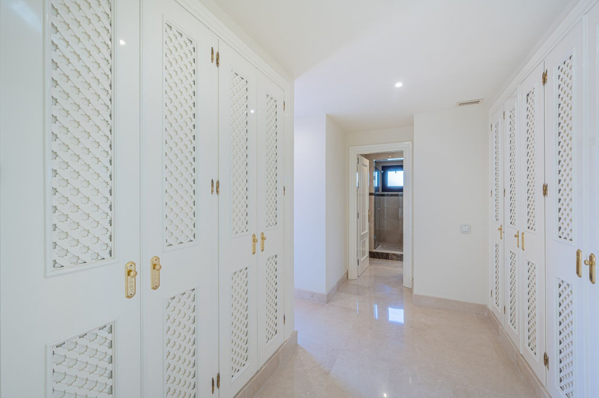 Penthouse for sale in Marbella - Nueva Andalucía 21