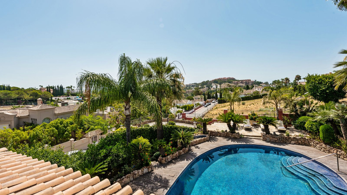 Villa te koop in Marbella - Nueva Andalucía 23