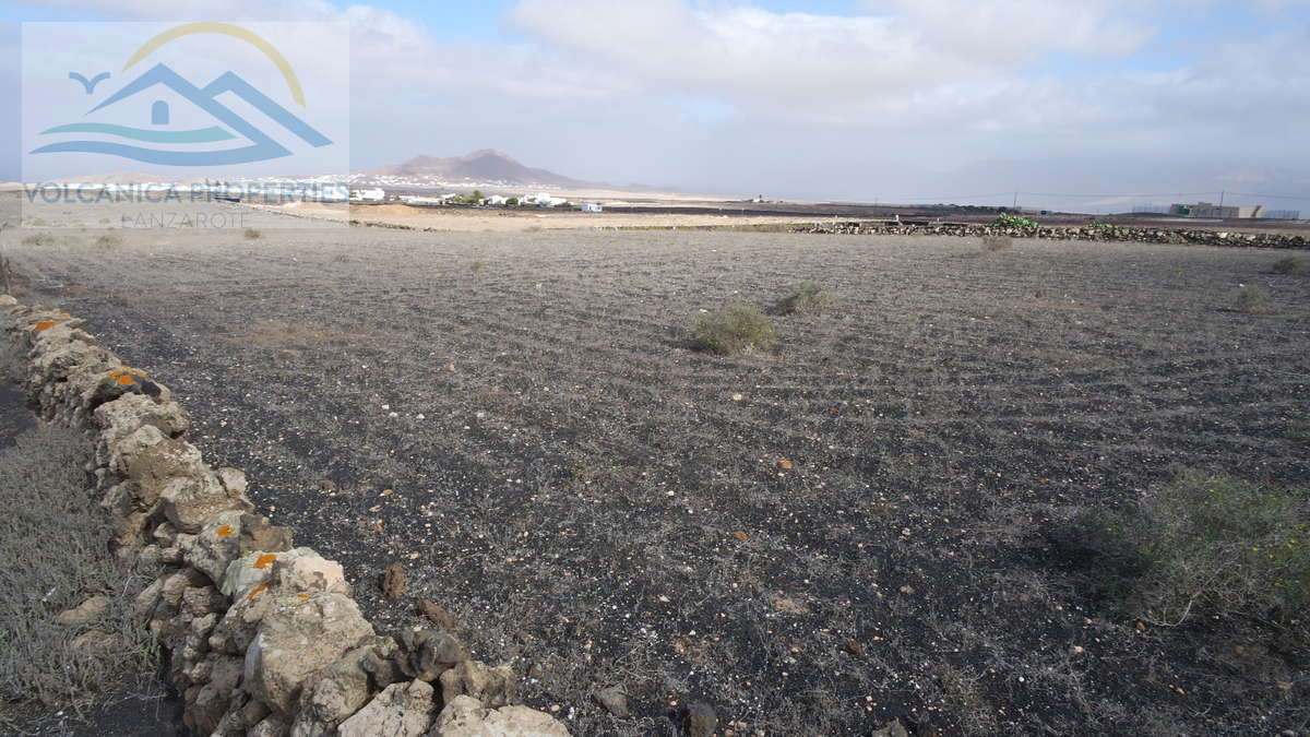 Plot à vendre à Lanzarote 1