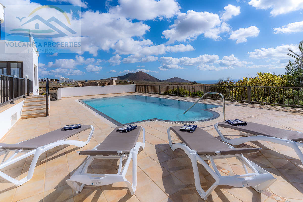 Villa for sale in Lanzarote 2