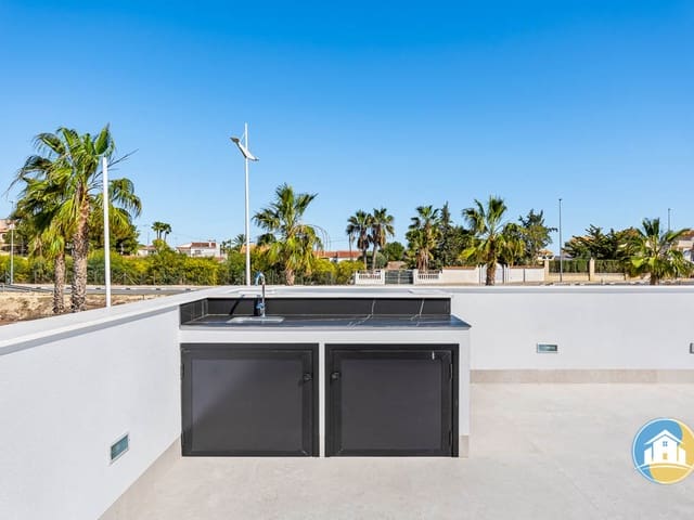 Villa for sale in Alicante 16