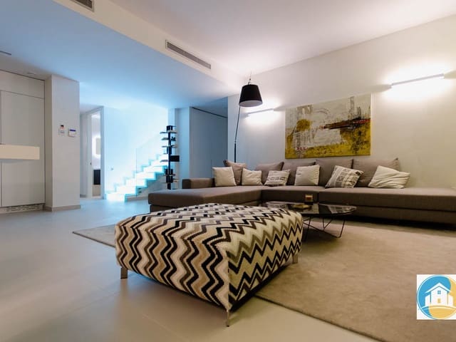 Villa for sale in Alicante 35