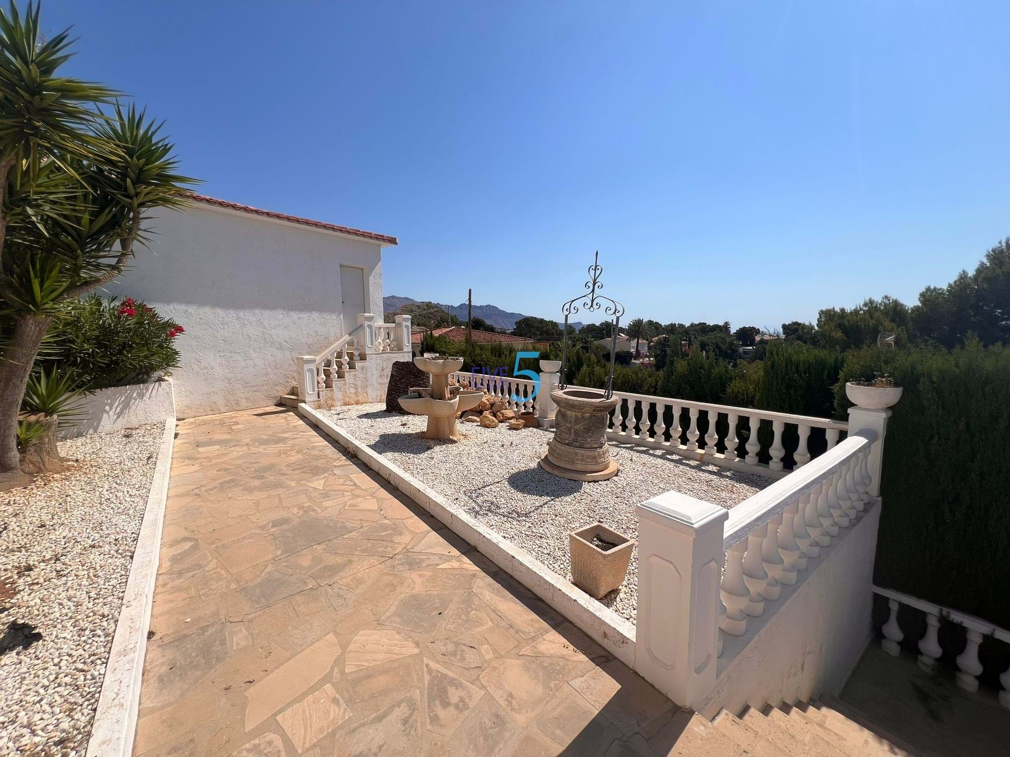 Villa for sale in Alicante 26