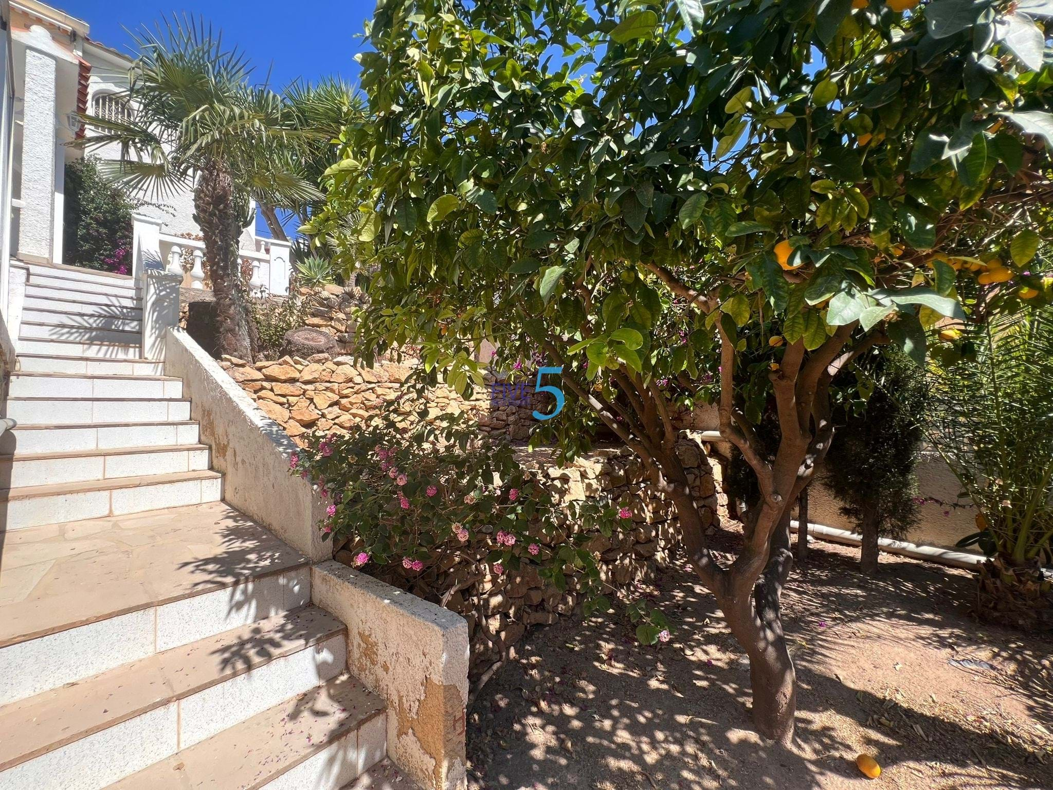 Villa te koop in Alicante 29