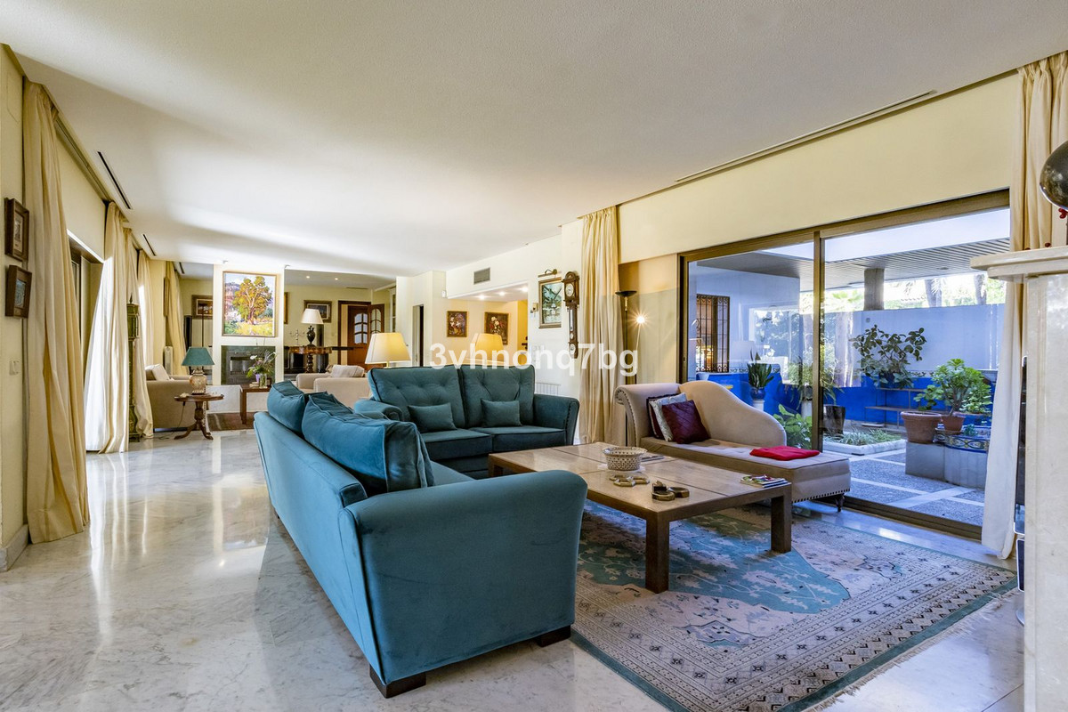 Villa for sale in Marbella - San Pedro and Guadalmina 11