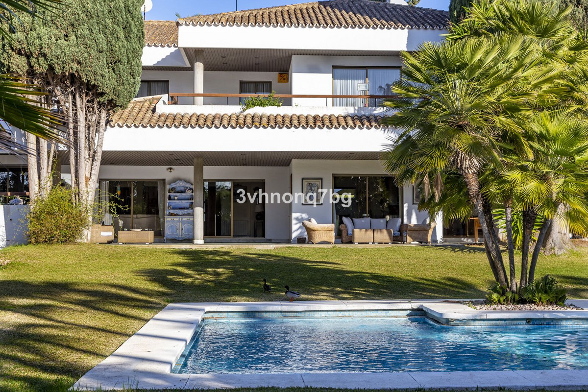 Villa for sale in Marbella - San Pedro and Guadalmina 35