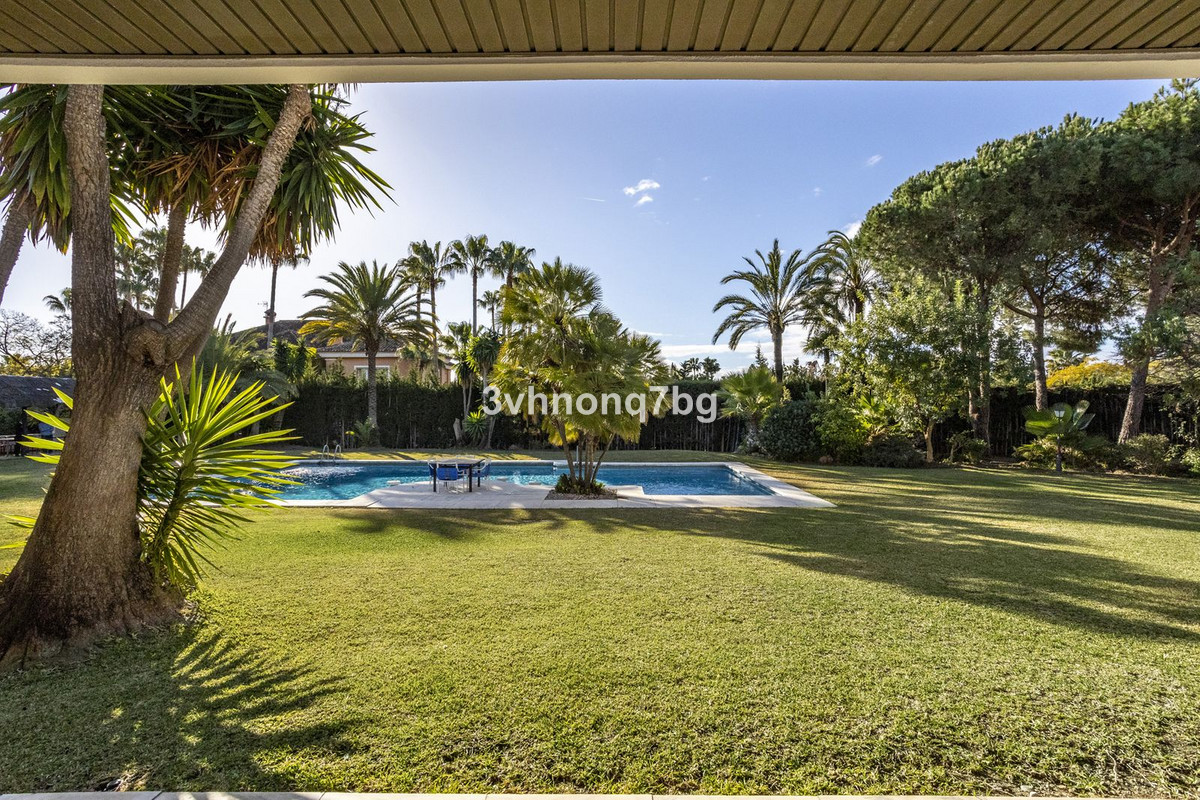 Villa for sale in Marbella - San Pedro and Guadalmina 9