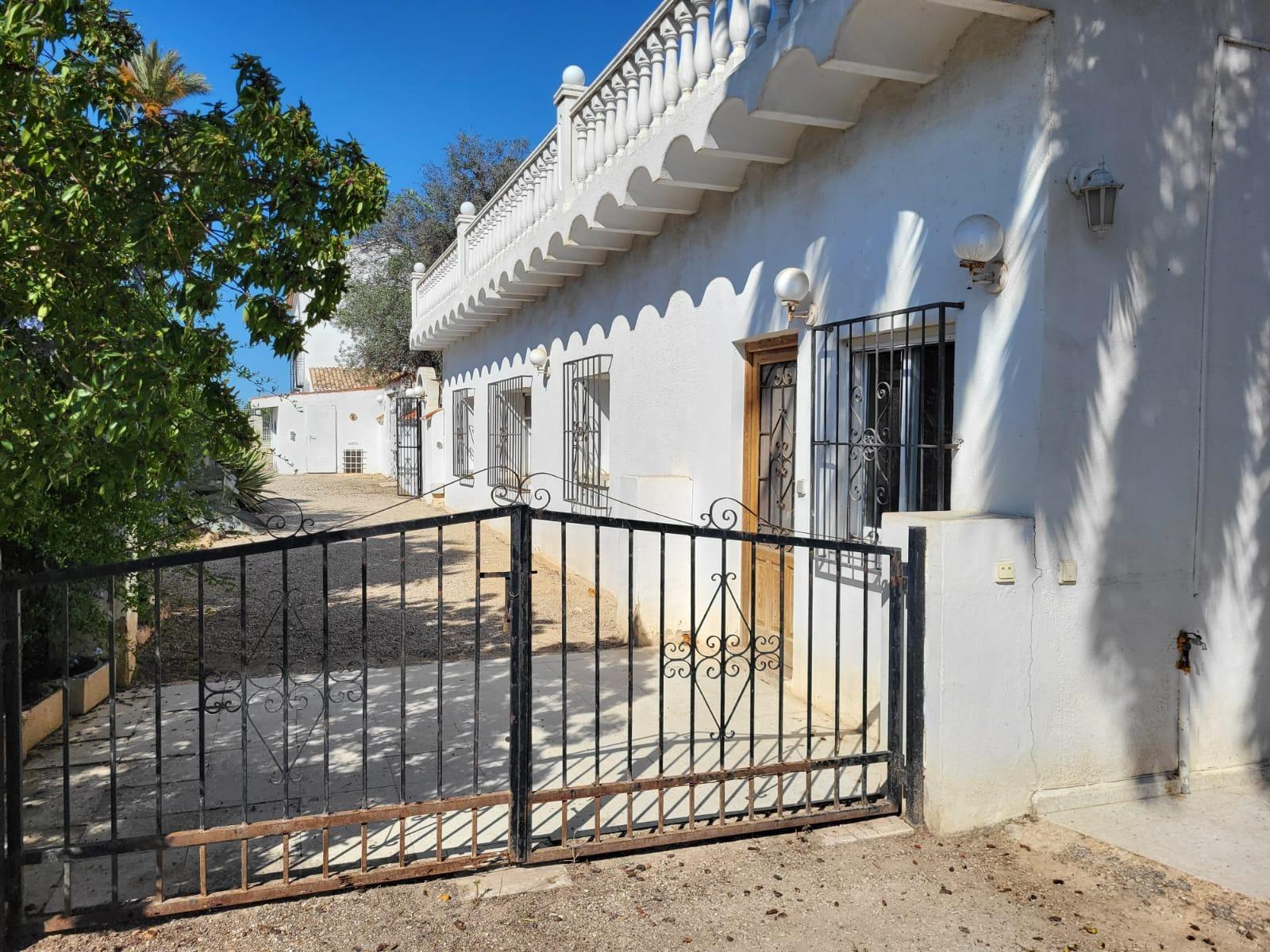 Villa for sale in Benidorm 2