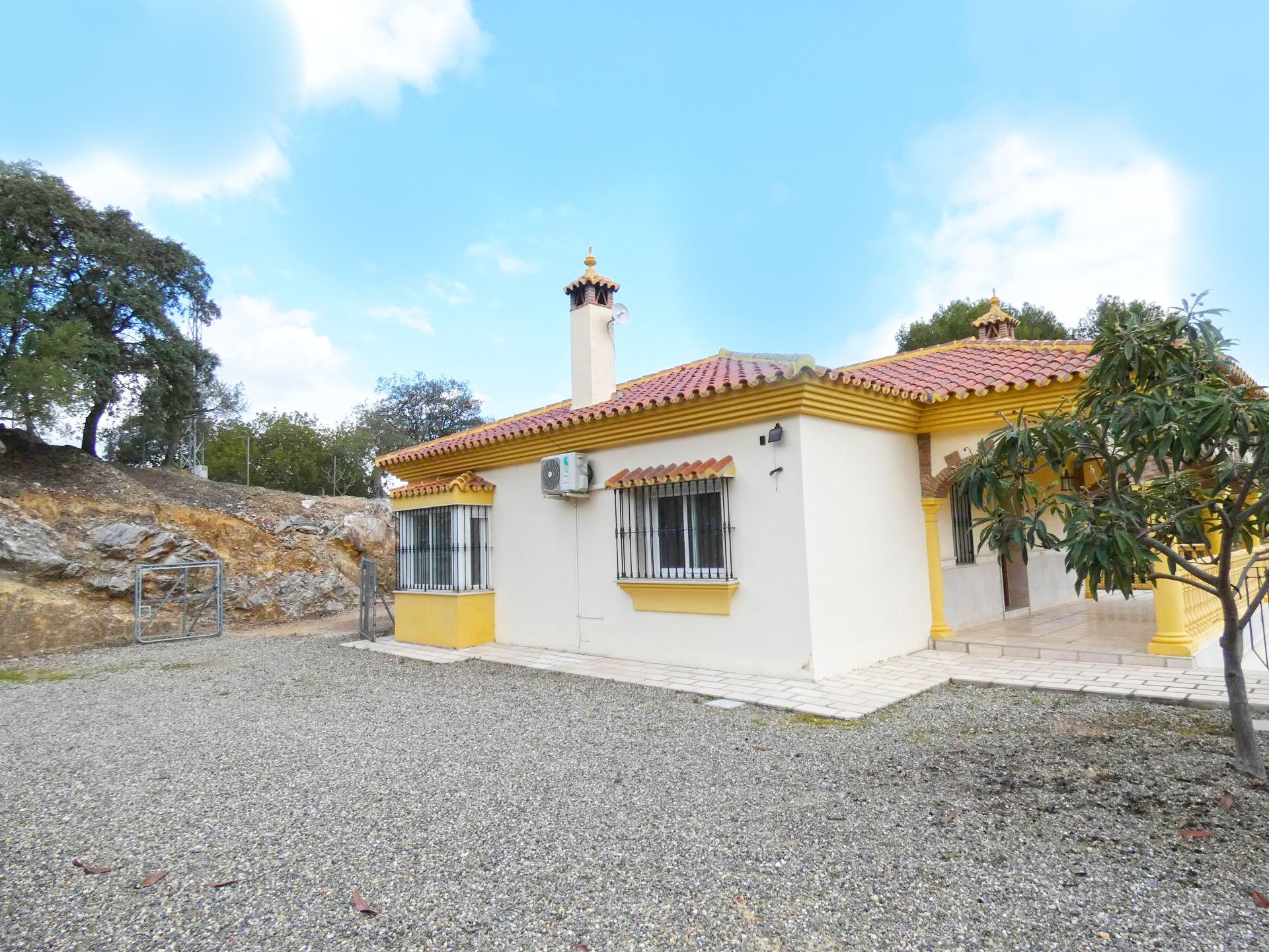 Countryhome te koop in Málaga 2