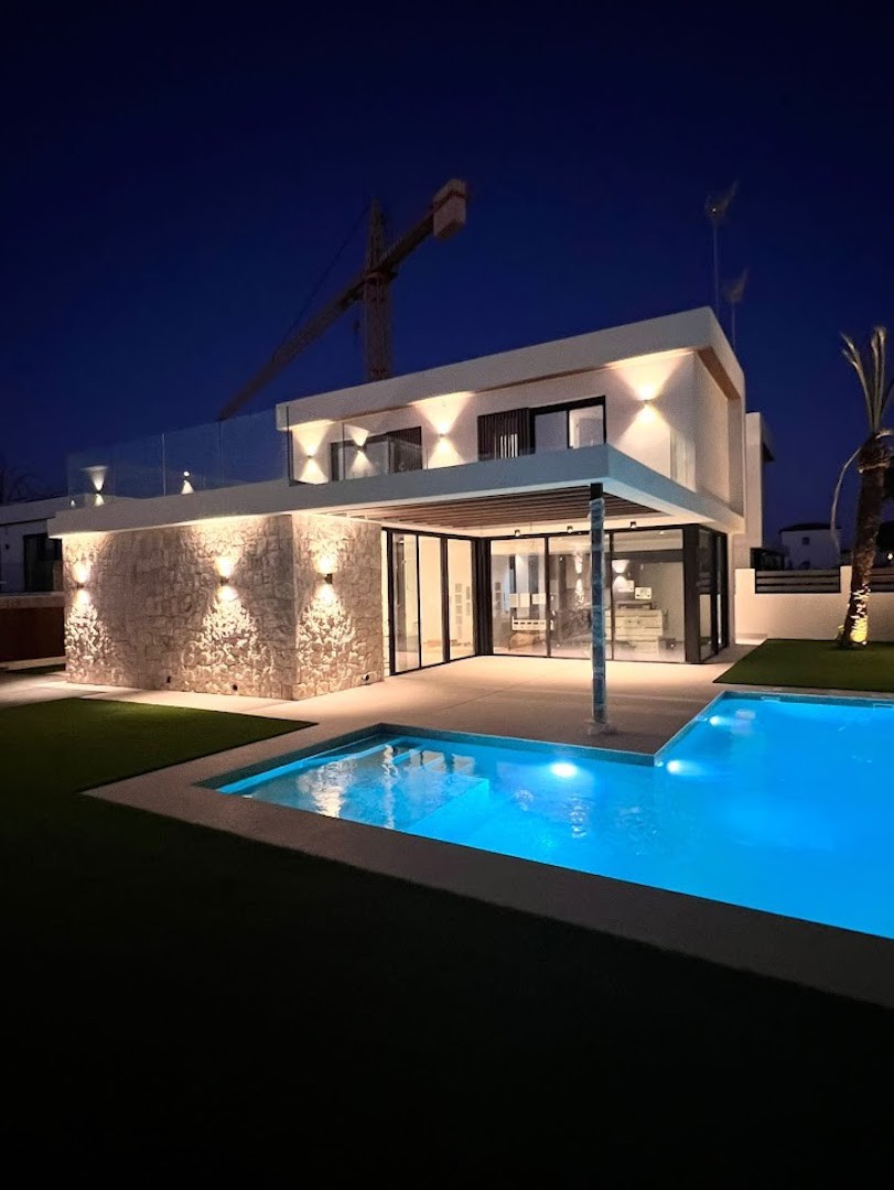Villa for sale in Alicante 45