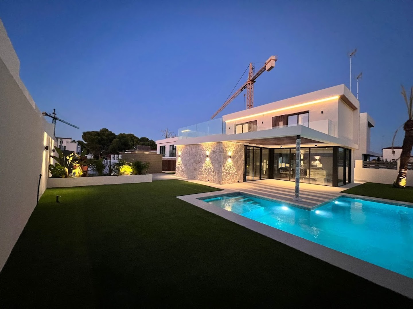 Villa for sale in Alicante 50