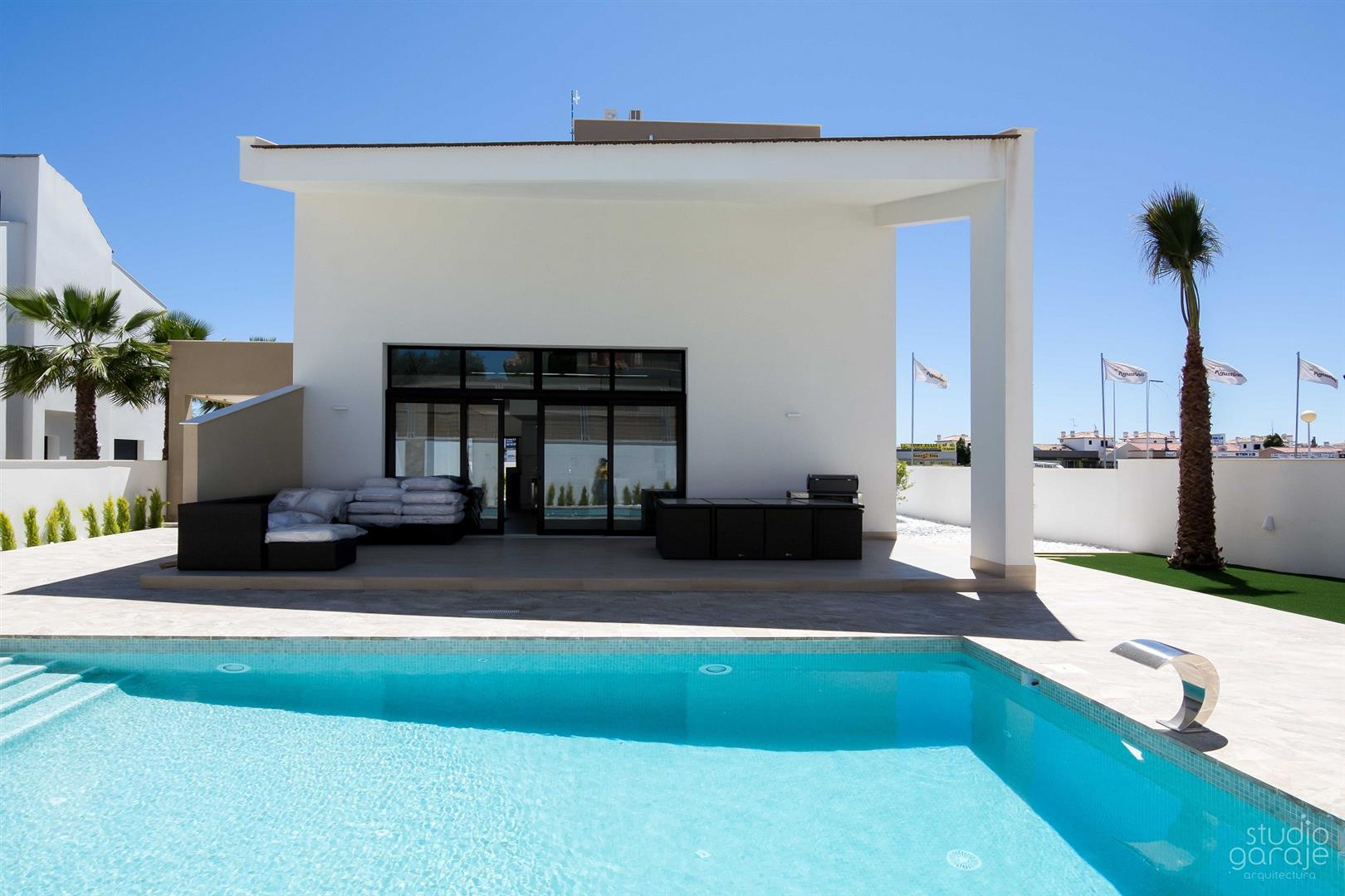 Villa for sale in Alicante 13