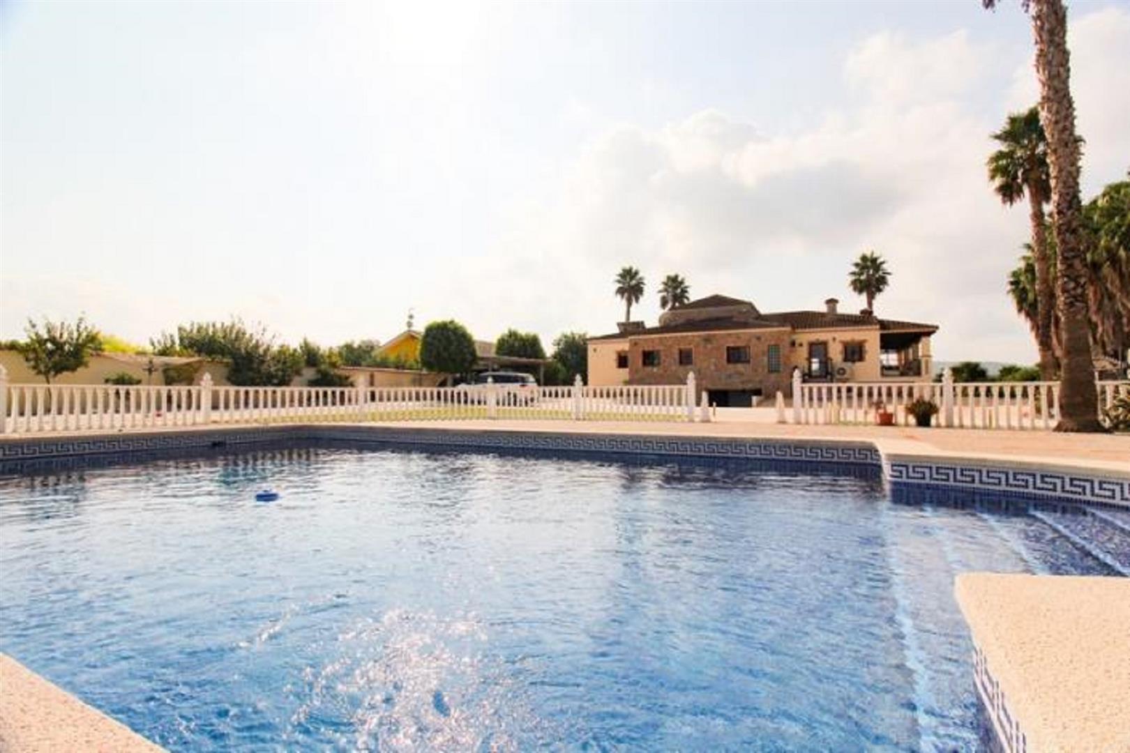 Countryhome for sale in Alicante 2