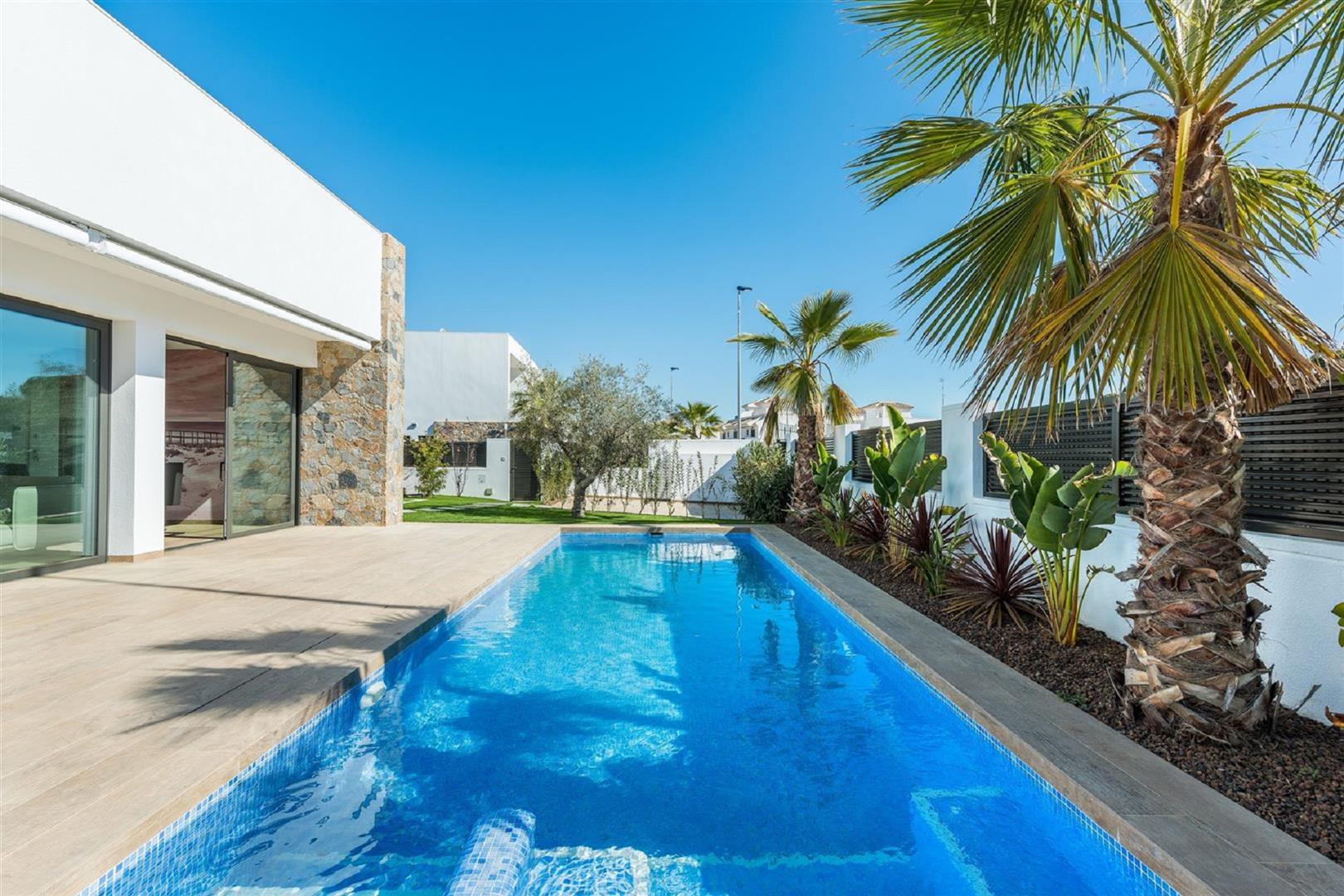 Villa for sale in Los Alcázares 3