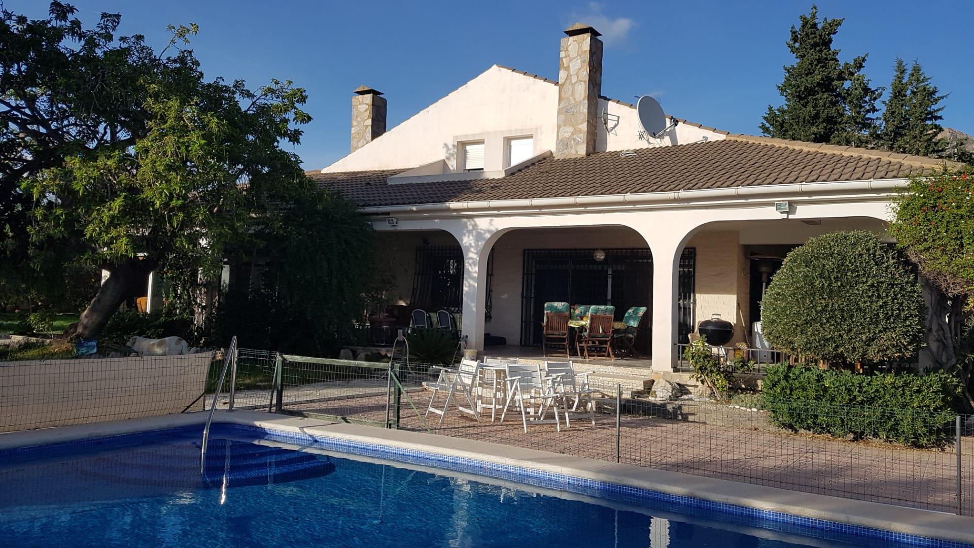 Villa à vendre à Alicante 25