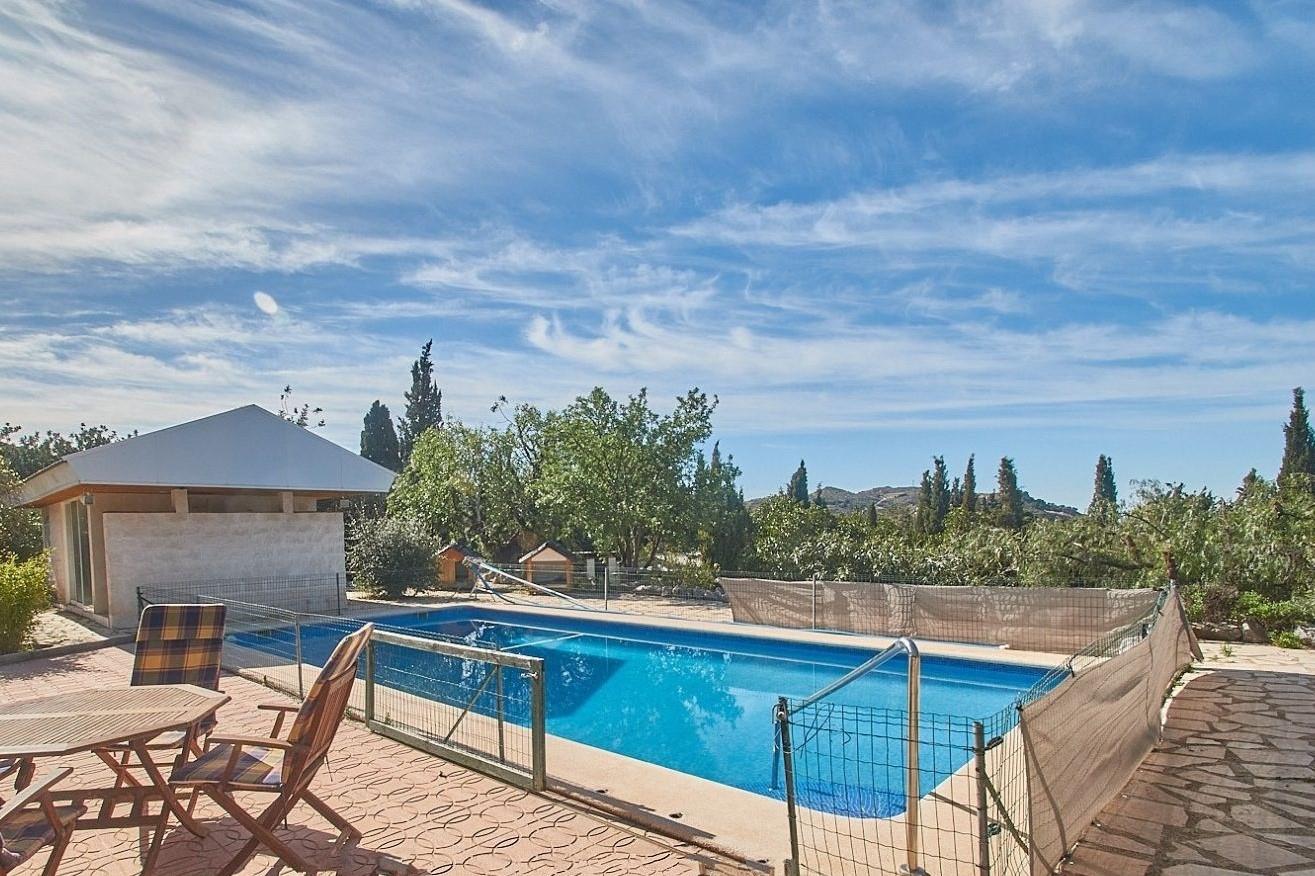 Villa for sale in Alicante 26