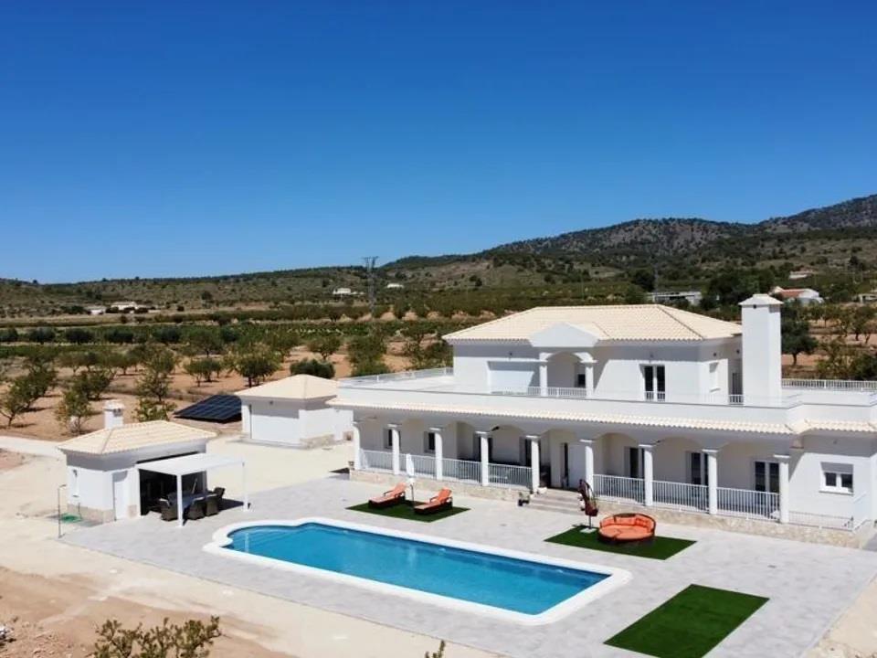 Villa till salu i Alicante 1