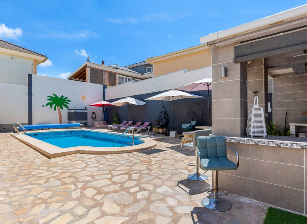 Villa à vendre à Alicante 34