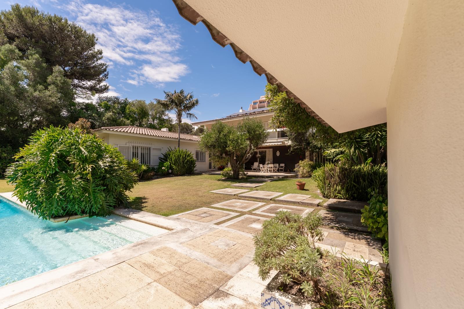 Villa for sale in Cascais and Estoril 50