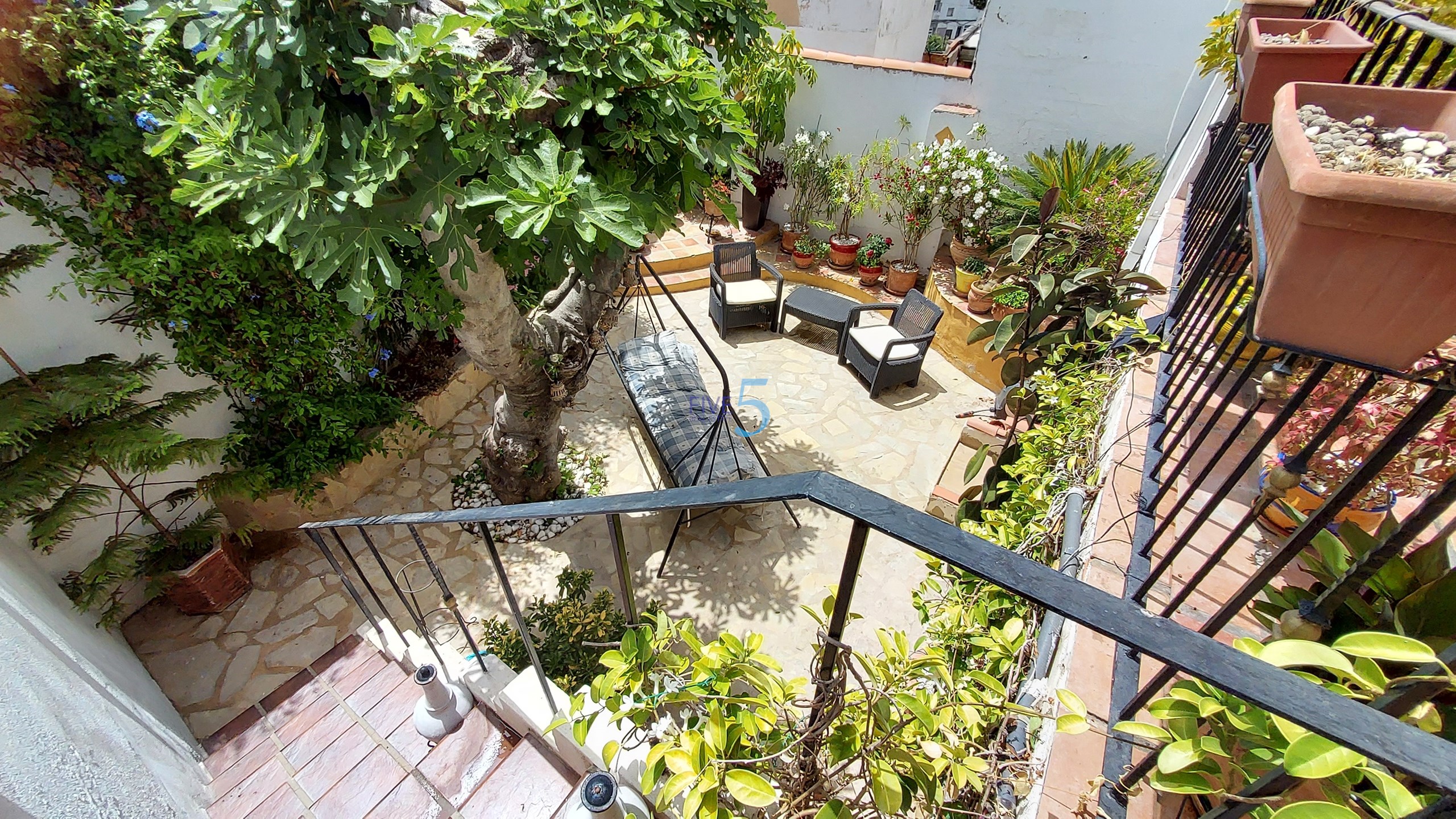 Townhouse for sale in Valencia City 31