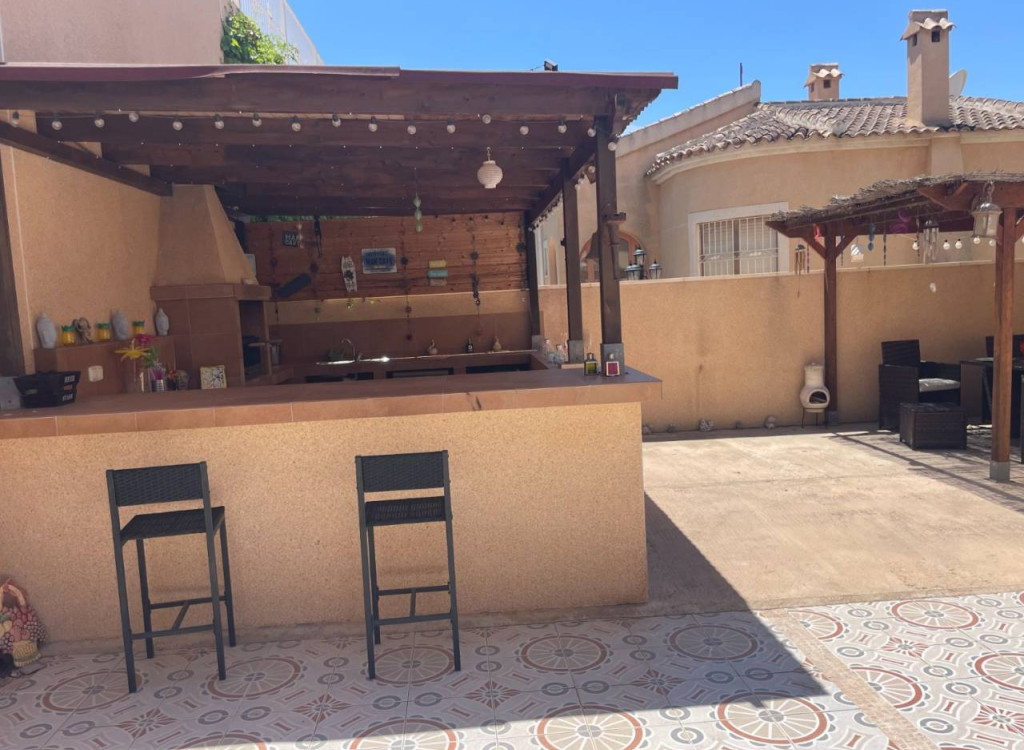 Villa à vendre à Alicante 18