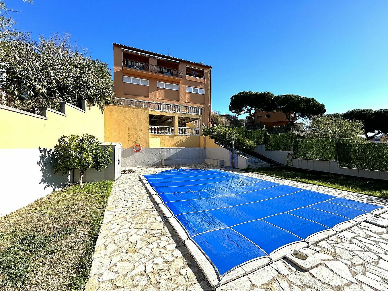 Townhouse for sale in Palamos and surroundings 1