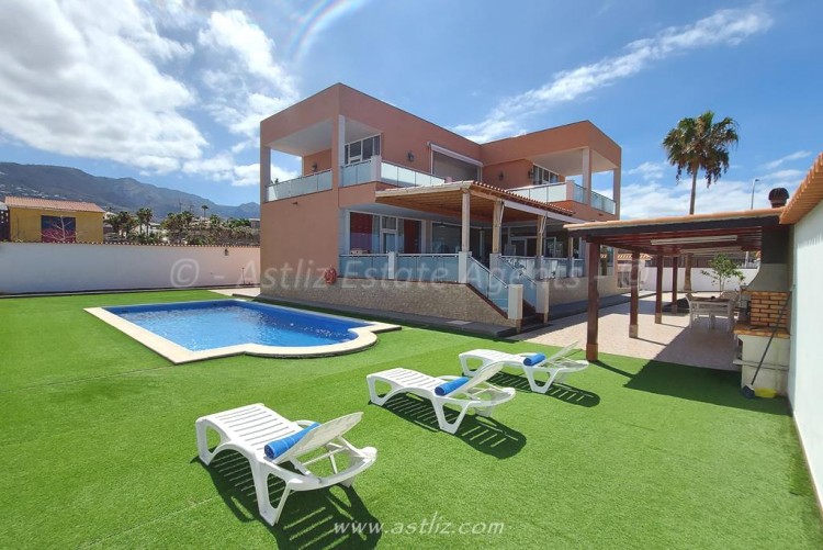 Villa for sale in Tenerife 1