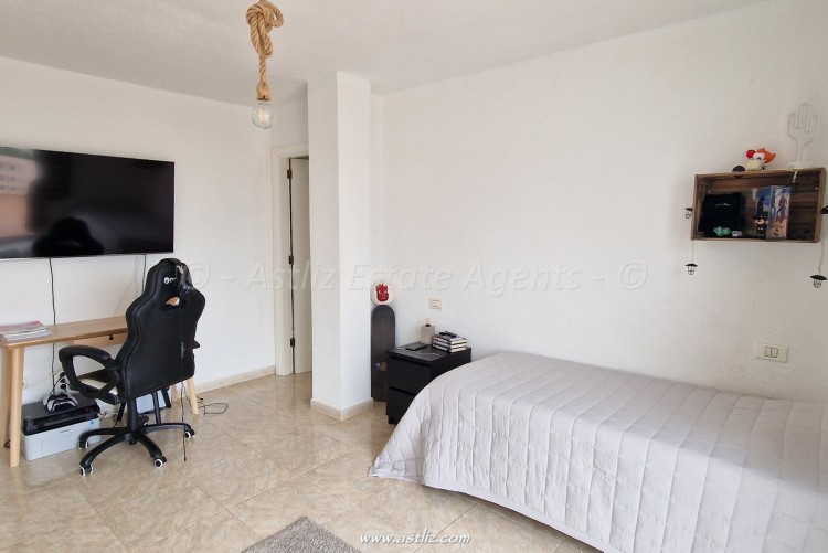 Adosada en venta en Tenerife 7