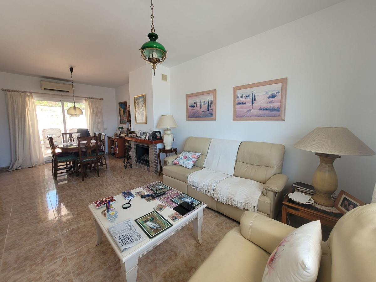 Townhouse for sale in Manilva 6