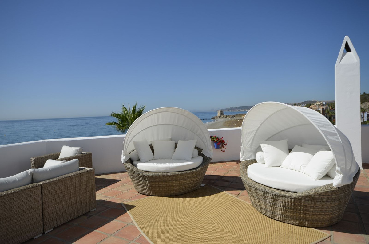 Property Image 607676-casares-costa-penthouse-3-3