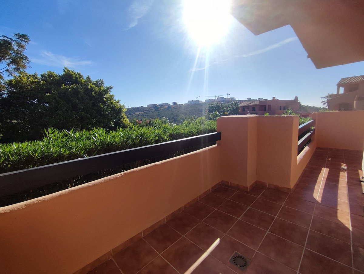 Property Image 607694-casares-costa-apartment-3-2