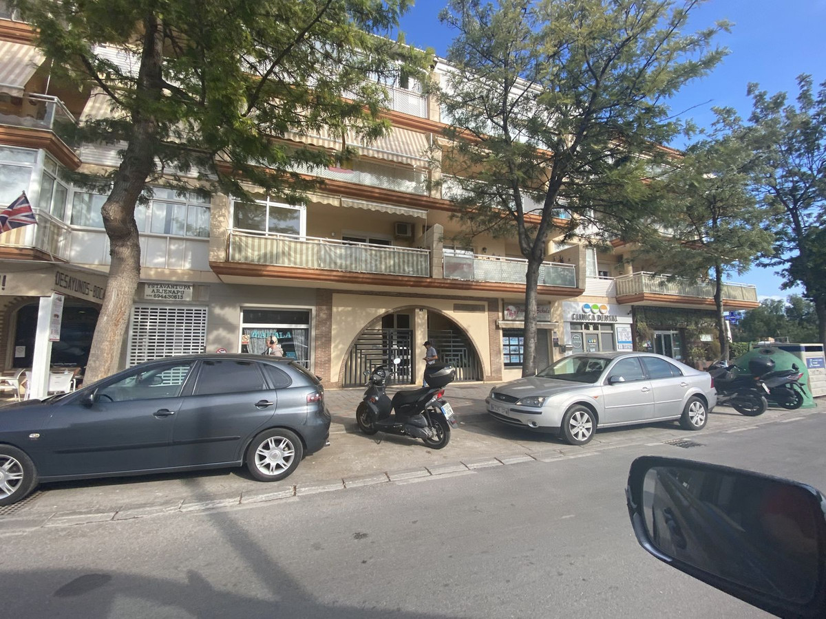 Plot en venta en Fuengirola 3