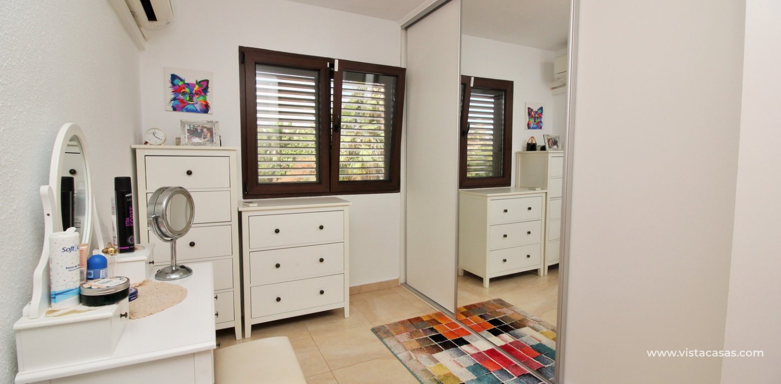 Townhouse for sale in Alicante 17