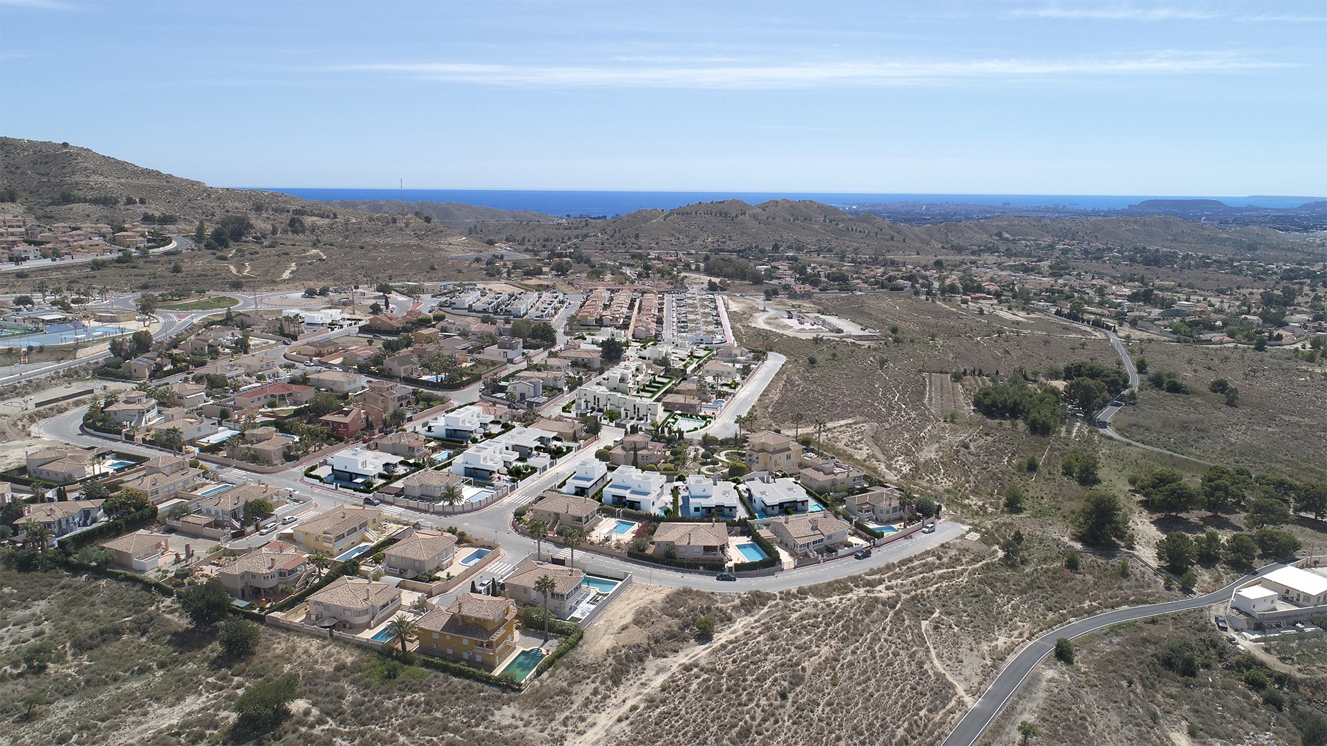 Adosada en venta en Alicante 18