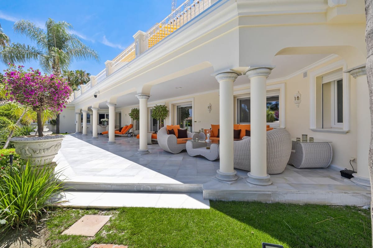 Villa te koop in Marbella - Nueva Andalucía 9