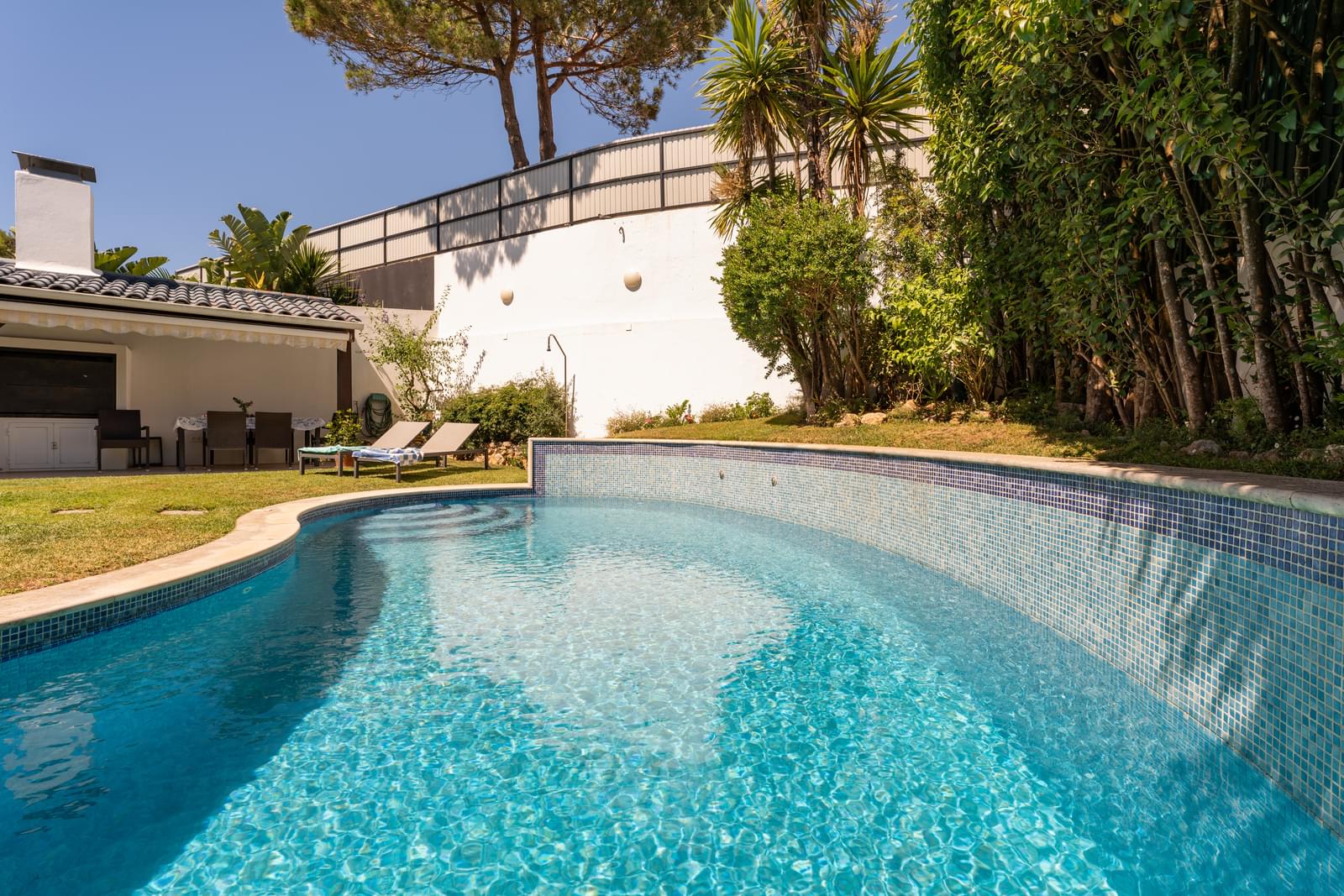 Villa for sale in Cascais and Estoril 3