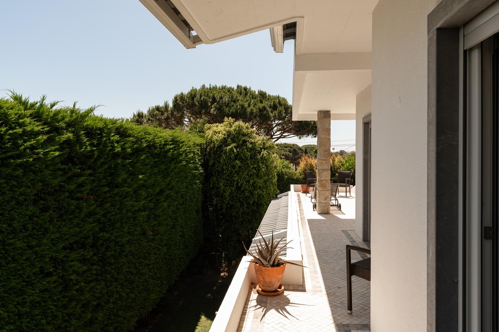 Villa for sale in Cascais and Estoril 35