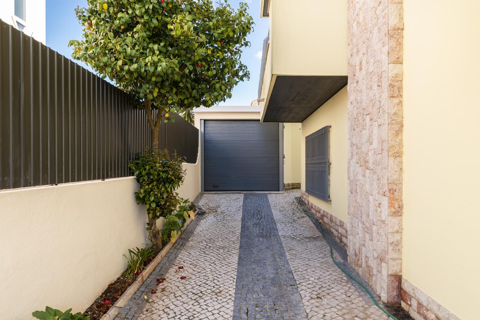 Villa for sale in Cascais and Estoril 16